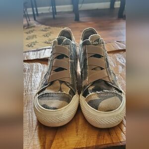 BLOWFISH Camouflage Slip-On Sneakers in Tan and Olive